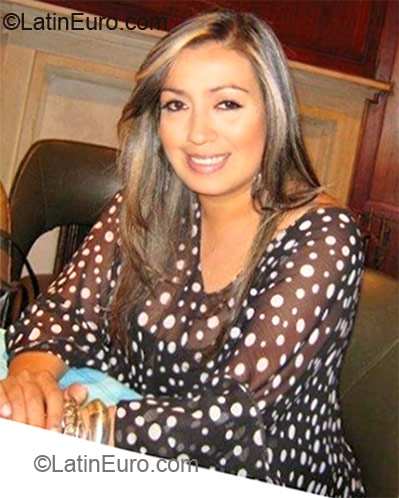 Date this sultry Colombia girl Lorena from Bogota CO10785