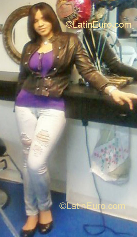 Date this exotic United States girl Amelia from Bronx US13324