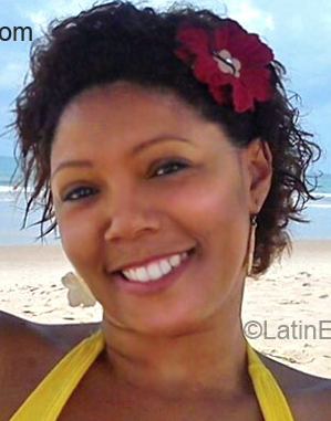 Date this sultry Brazil girl Juliana from Brasilia BR6863