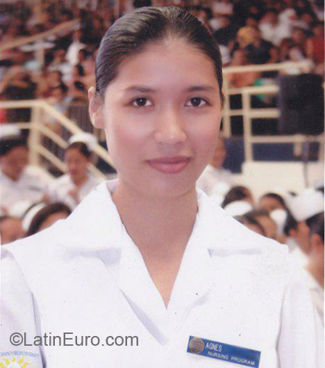 Date this sultry Philippines girl Agnes from Butuan City PH479