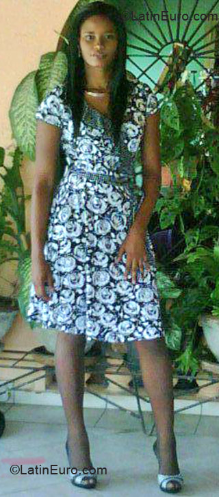 Date this beautiful Jamaica girl Tanya13 from Kingston JM584