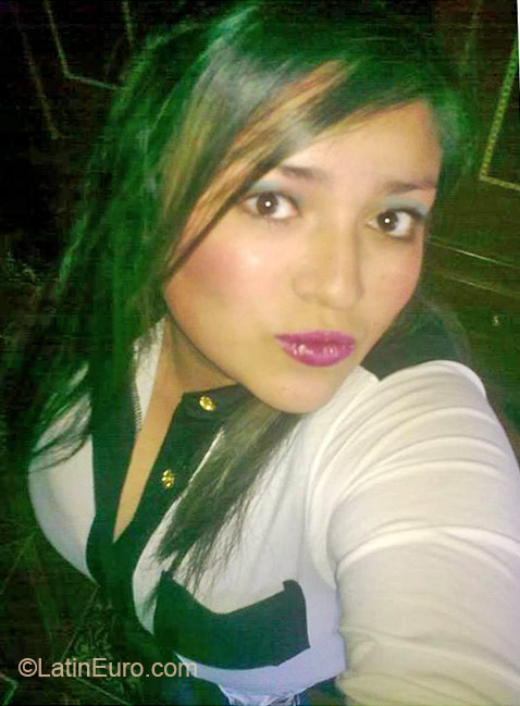 Date this hot Colombia girl Paola from Bogota CO11024