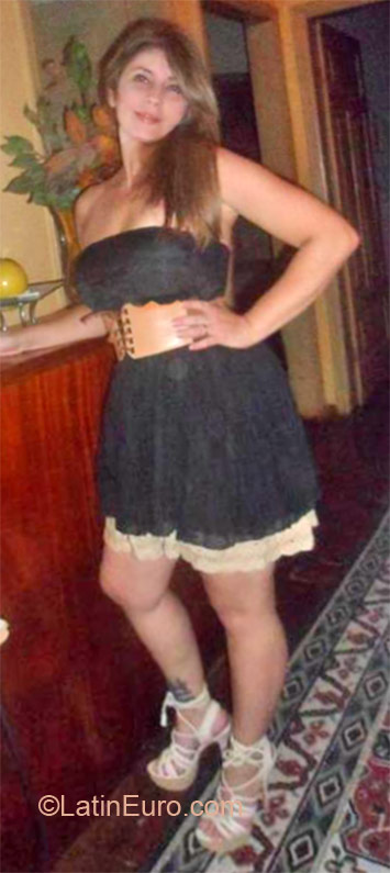 Date this athletic Brazil girl Lora from Teofilo Otoni BR7020