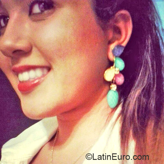 Date this nice looking Bolivia girl Gabriella Olive from Santa Cruz De La Sierra BO13