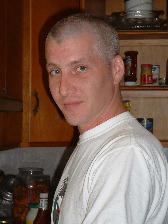 Date this nice looking United States man Tommy4you from Littlestown US13530