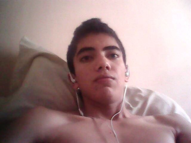 Date this gorgeous Honduras man Roberto Carlos from Tegucigalpa HN743