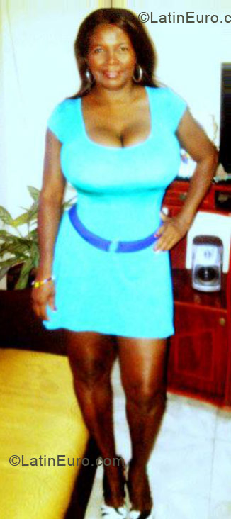 Date this pretty Colombia girl Ines from Cali CO11301