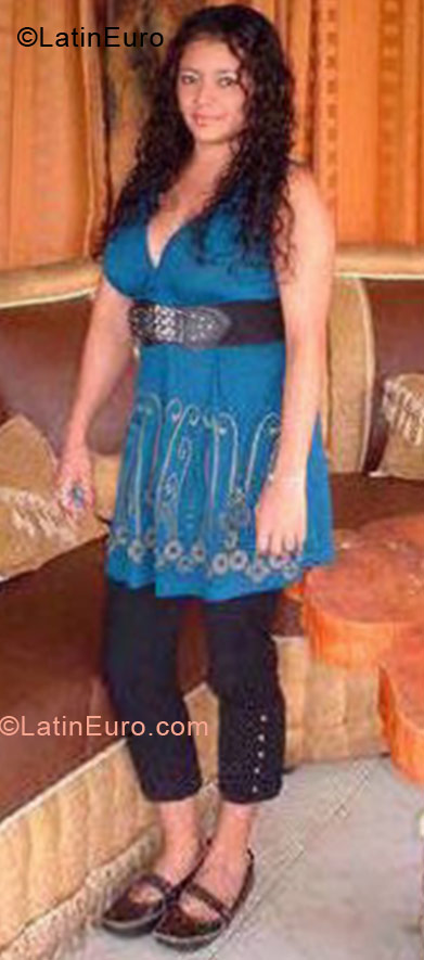 Date this athletic Colombia girl Safiro andre from Cali CO11586