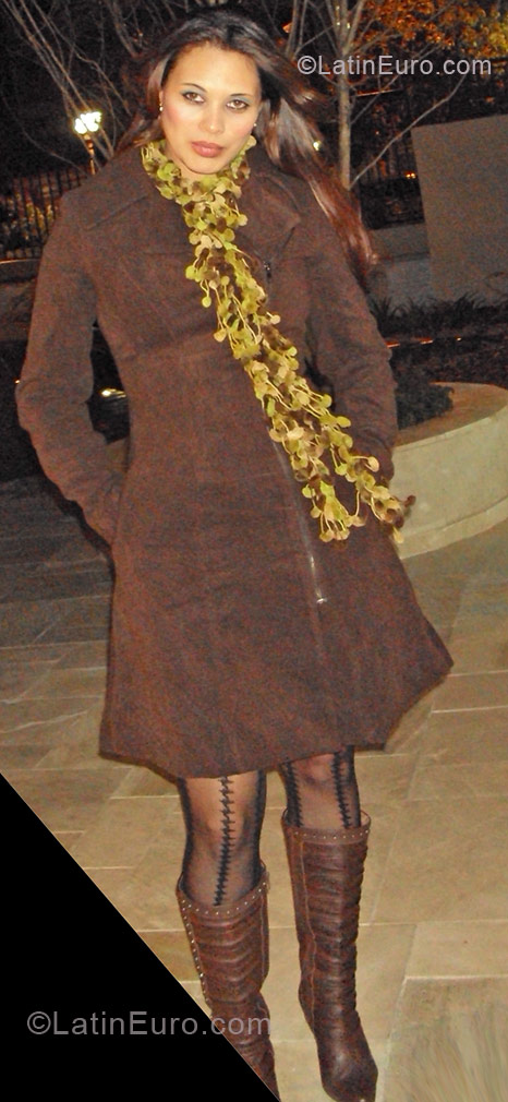 Date this gorgeous Brazil girl Giselle from Sao Paulo BR7113