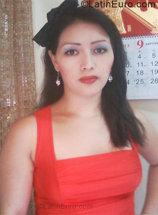 Date this happy Colombia girl Mayra alejandra from Medellin CO11421