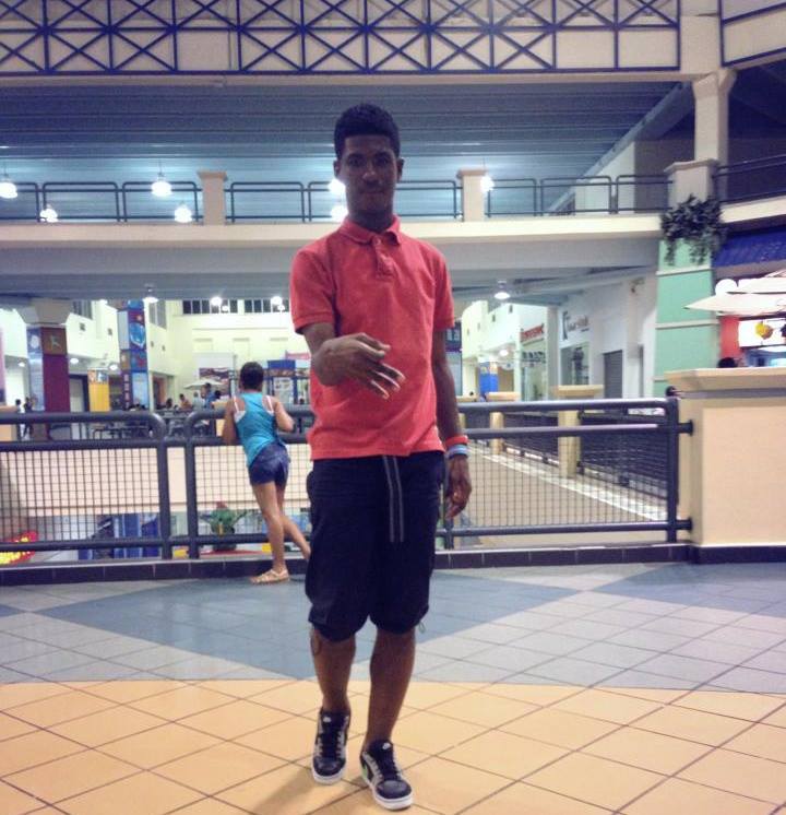 Date this good-looking Dominican Republic man Carlos from Santo Domingo DO12666
