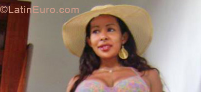 Date this sultry Brazil girl Vivian from Sao Paulo BR7170