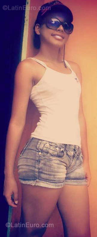 Date this hot Colombia girl Karollobaton from Neiva CO11622