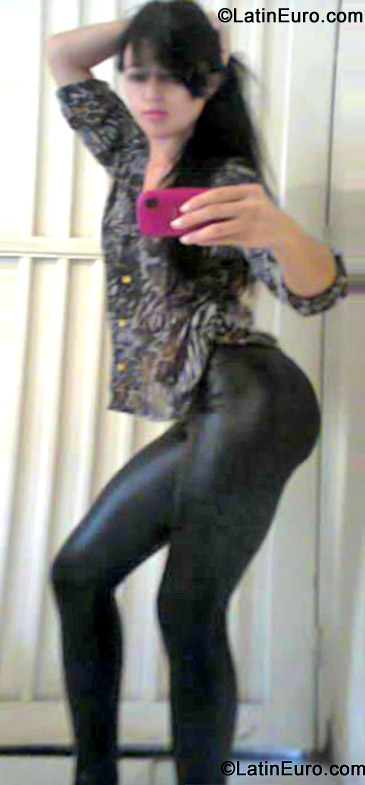 Date this delightful Brazil girl Anna from Brasilia BR7750