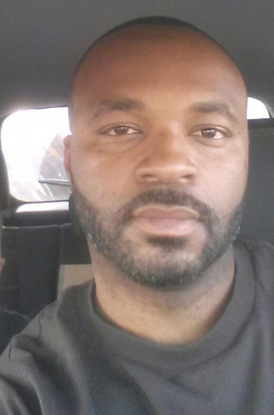 Date this georgeous United States man Todd from Los Angles US13741