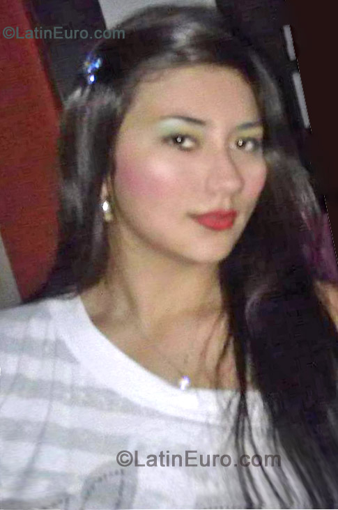Date this georgeous Colombia girl Linda lopez from Bucaramanga CO11732