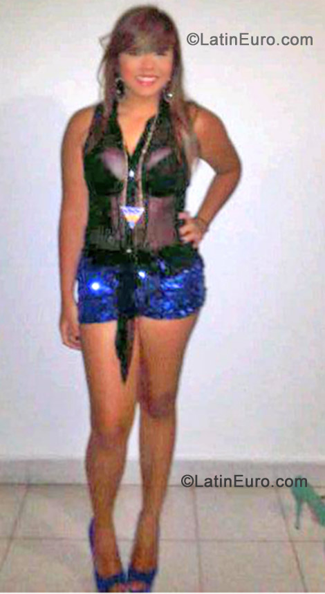 Date this sensual Colombia girl Karla from Barranquilla CO11742
