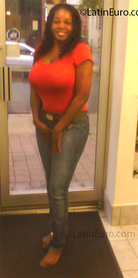 Date this exotic Canada girl Yesenia from Toronto CA552