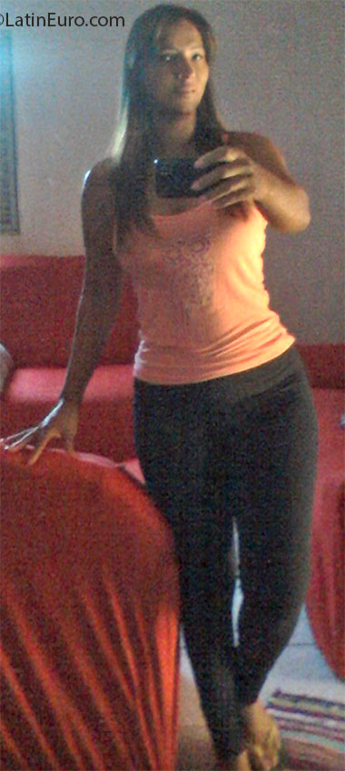 Date this sensual Brazil girl Aparecida from Uberlandia BR7316