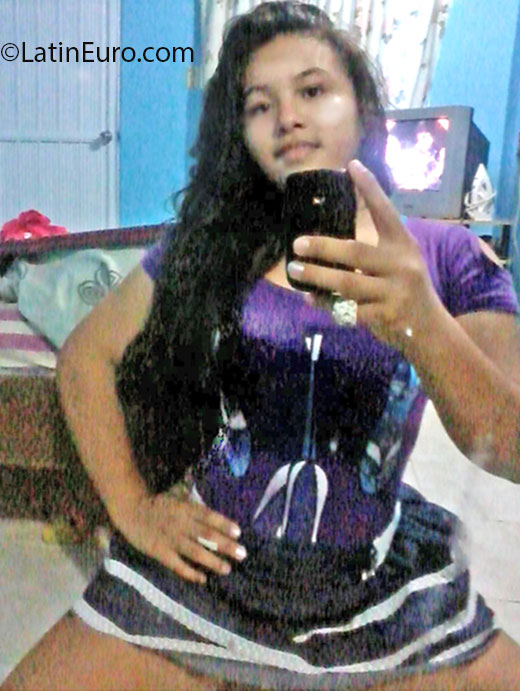 Date this good-looking Colombia girl Lucia G. from Monteria CO11903