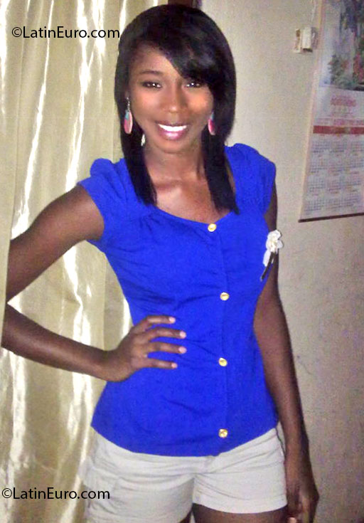 Date this happy Colombia girl Maira alexandra from Palmira Valle CO11913