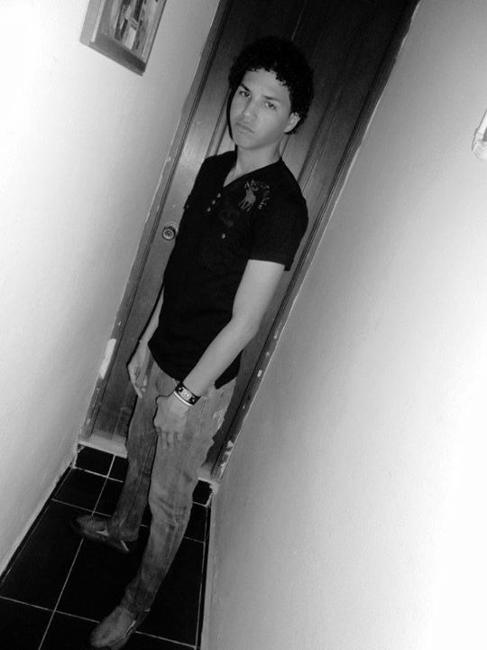Date this young Dominican Republic man Ariel Miguel from Santiago DO14020