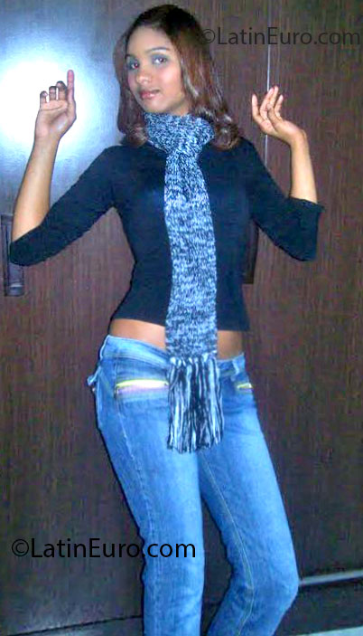 Date this georgeous Brazil girl Kallyany from Brasilia BR7387