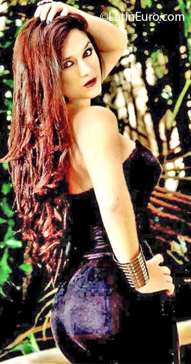 Date this charming Colombia girl Juanita from Medellin CO11970