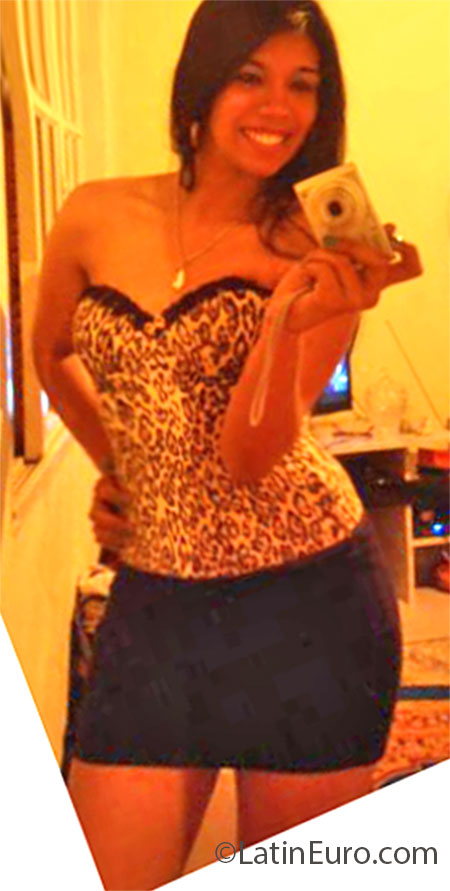 Date this sensual Brazil girl Pathy from Sao Paulo BR7485