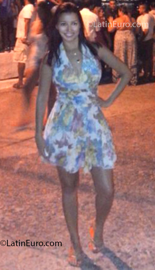 Date this stunning Brazil girl Twane from Rio de Janeiro BR7519
