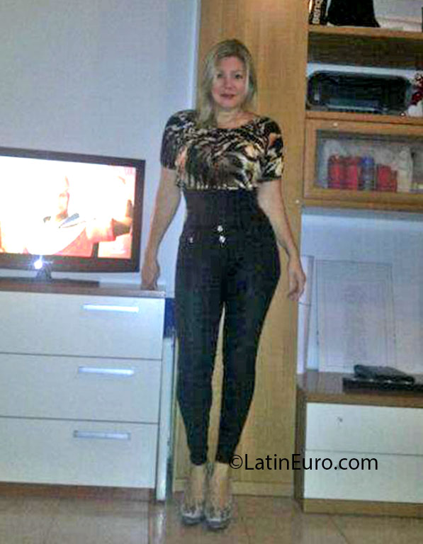 Date this georgeous Colombia girl Monica Rendon from Cali CO12234