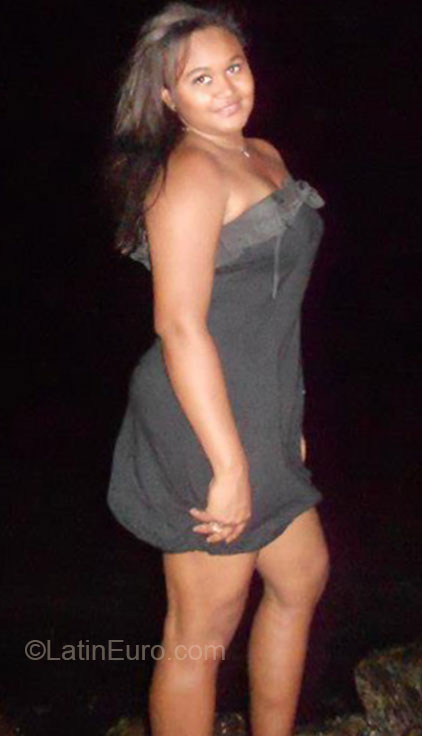 Date this voluptuous Brazil girl Mary from Fortaleza BR7529