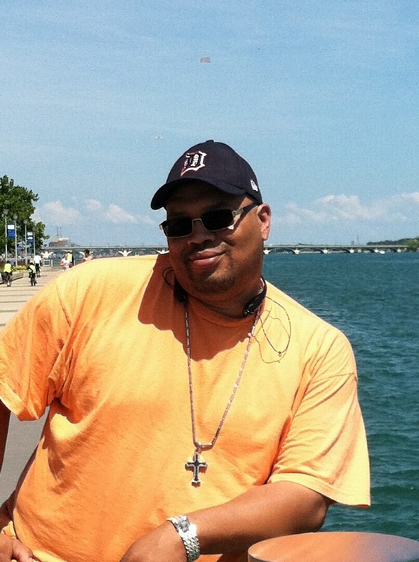 Date this hard body United States man Bigpopp1965 from Brownstown US13998