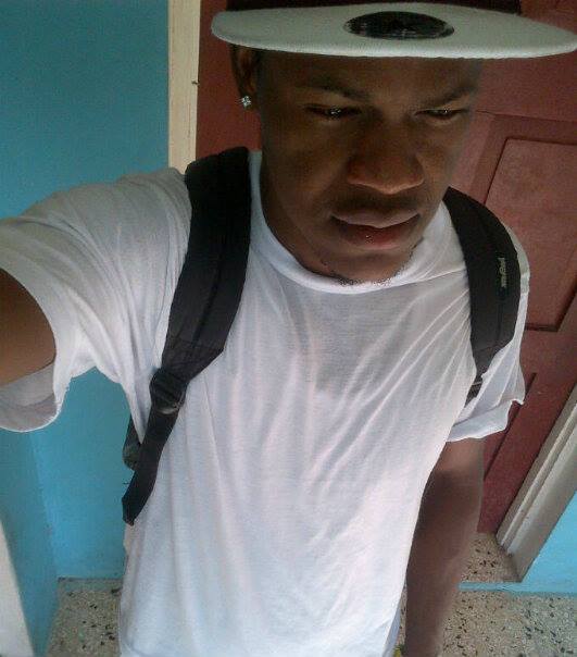 Date this funny Jamaica man Wayne from Old Harbour JM1062