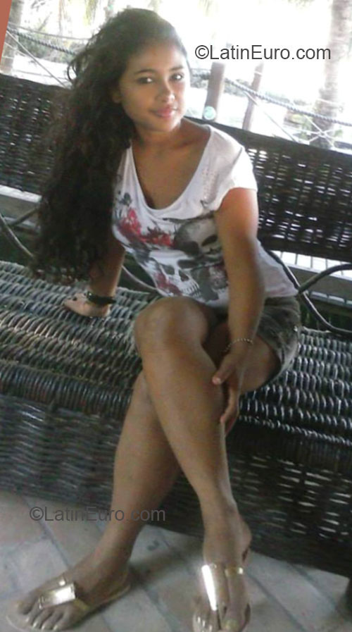 Date this fun Brazil girl Maria from Fortaleza BR7605