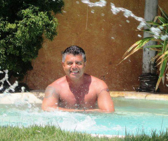 Date this fun United States man Cesarc from Chicago US14047