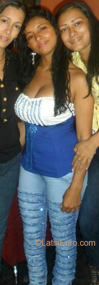 Date this sensual Colombia girl Jhoana from Zarzal CO12515