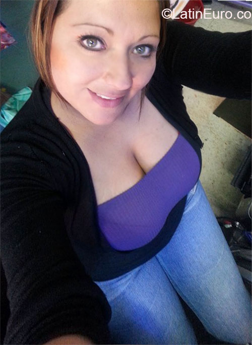 Date this happy Colombia girl Nina marcela from Bogota CO12533
