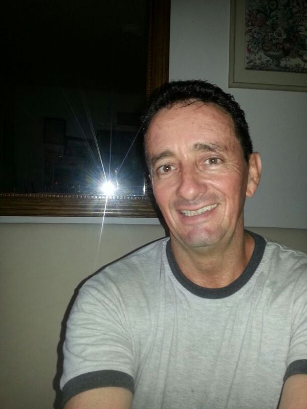 Date this tall United States man Alex from New York US14091