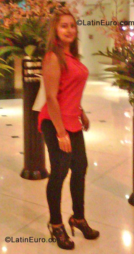 Date this stunning Colombia girl Monica from Medellin CO12745