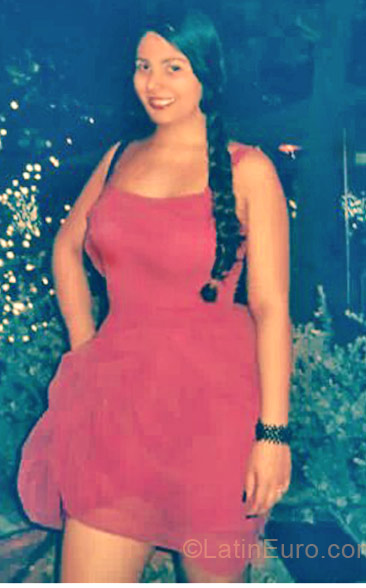 Date this sultry Colombia girl Sara from Cartagena CO12880