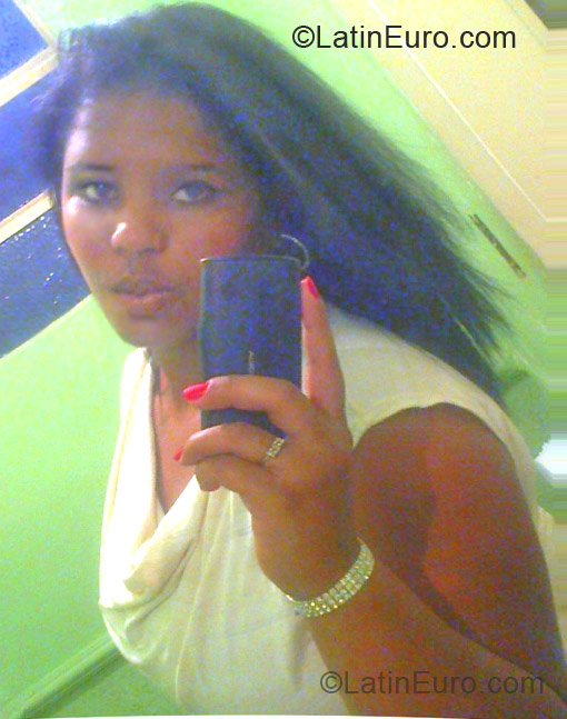 Date this attractive Brazil girl Brenda from Belo Horizonte BR7738