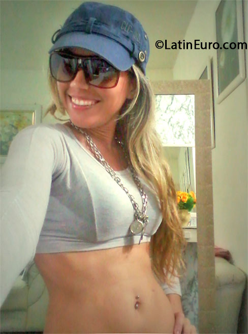 Date this young Brazil girl Raquel Debora from Rio De Janeiro BR7902