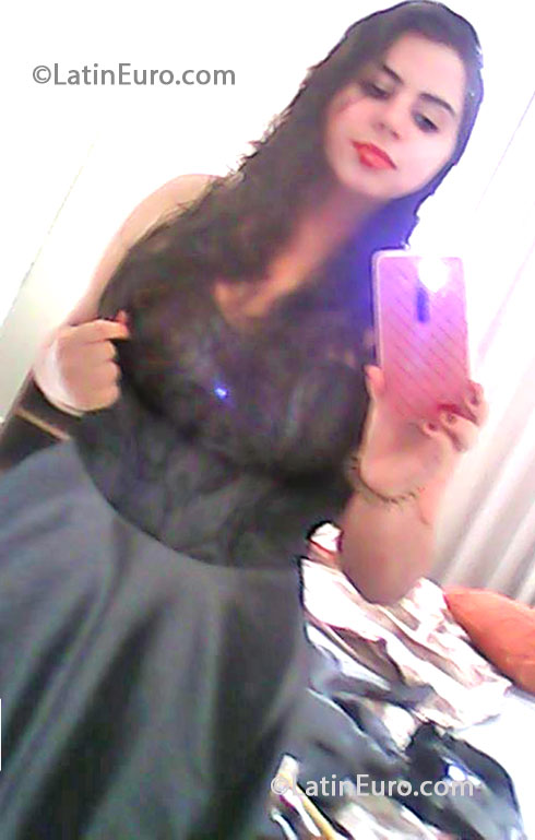 Date this passionate Brazil girl Fernanda from Sao Paulo BR7906