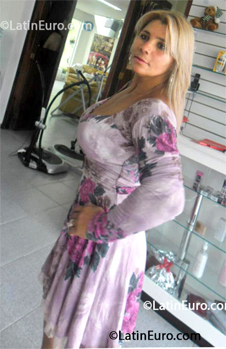 Date this cute Brazil girl Cleuza from Curitiba BR7911