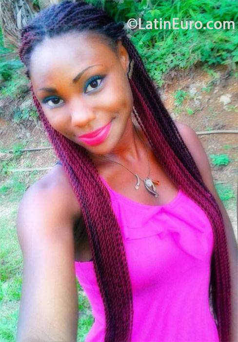 Date this delightful Jamaica girl Shamona from saint Ann JM1697