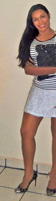 Date this happy Brazil girl Liliane from Uberlandia BR7919