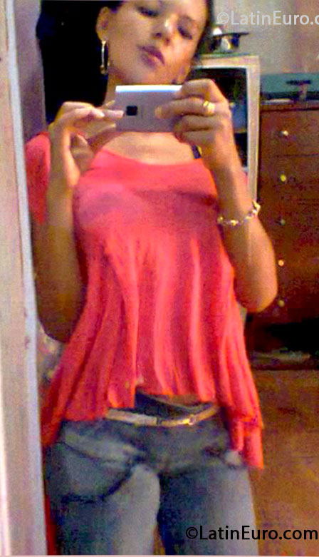 Date this cute Brazil girl Adriana from Brasilia BR7926