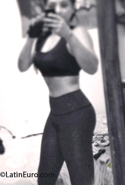 Date this cute Colombia girl Ngela from Bogota CO13396