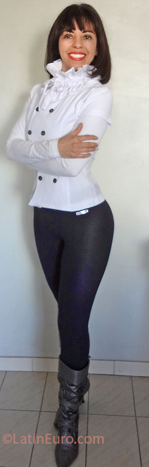 Date this funny Brazil girl Marcia from Curitiba BR7963